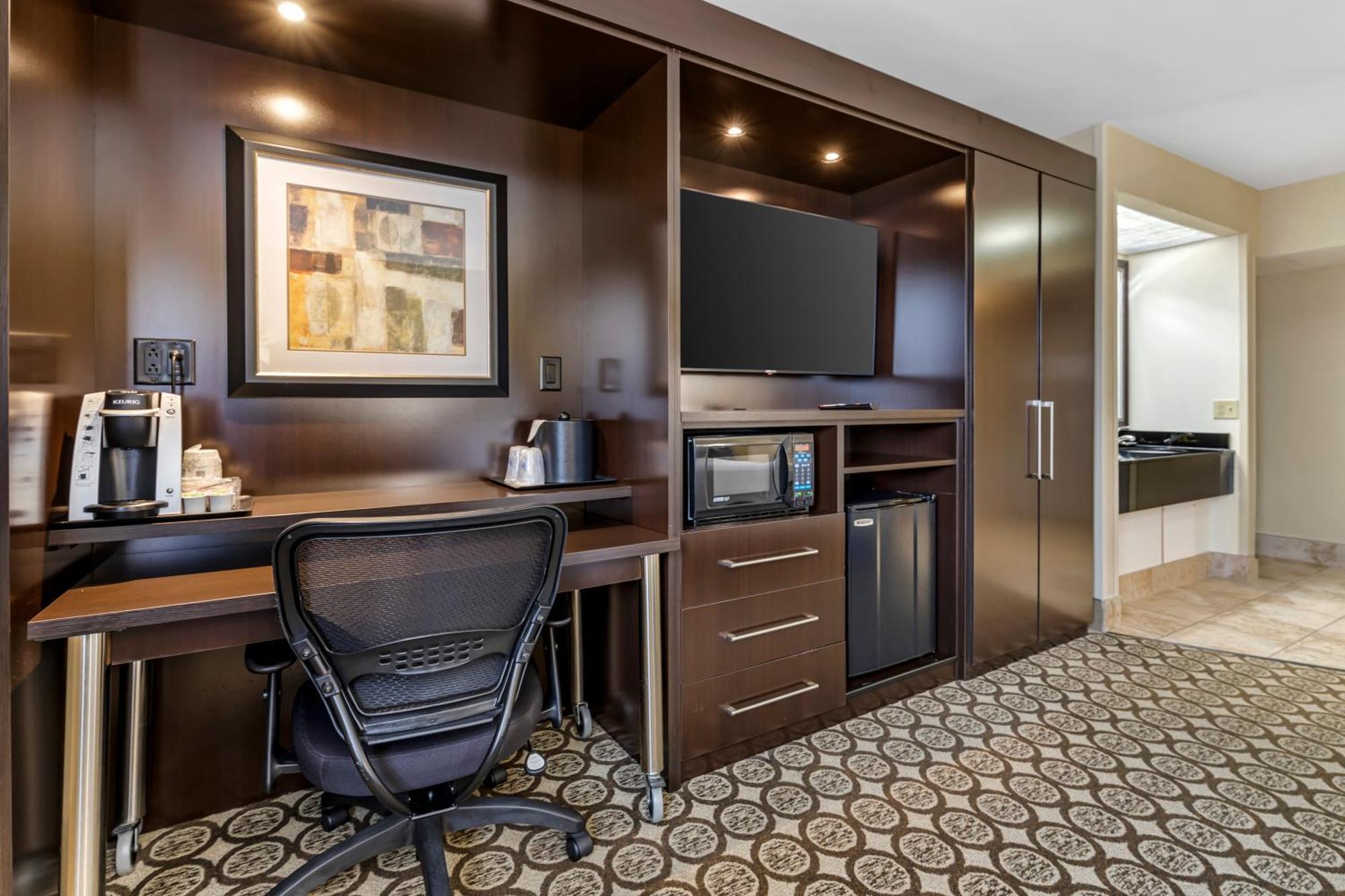 Best Western Plus Inntowner Madison Exterior foto