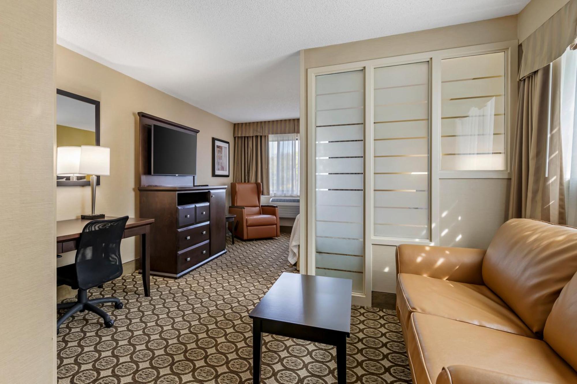 Best Western Plus Inntowner Madison Exterior foto
